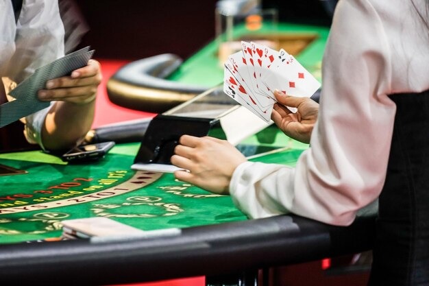 linetog platform interface showing football markets and live-dealer tables